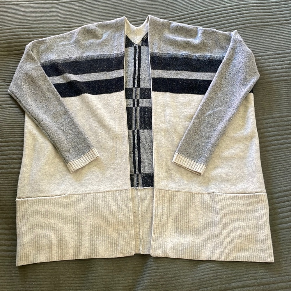 Vince long sleeve grey, black and cream cardigan, size: small